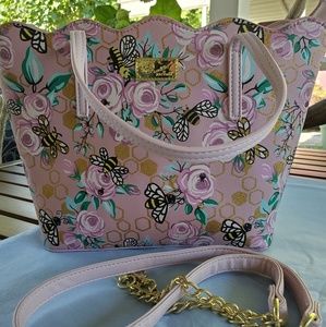 Luv Betsey by Betsey Johnson bee aspen tote